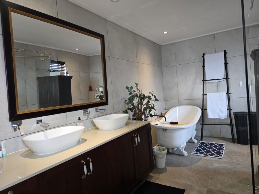 3 Bedroom Property for Sale in Zevenwacht Country Estate Western Cape